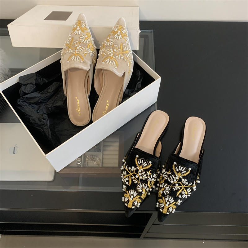 2026 Chinese Style Flat Pointed Toe Beaded Embroidered Shoes 35-40