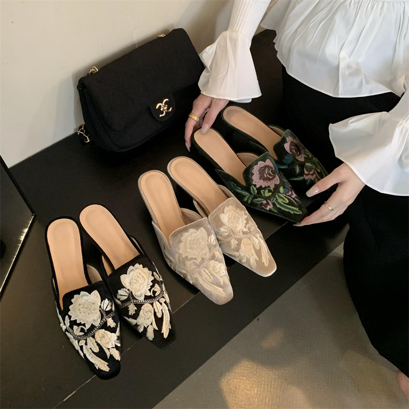 2026 Embroidered Retro Thin Heel Square Toe Shoes 35-40