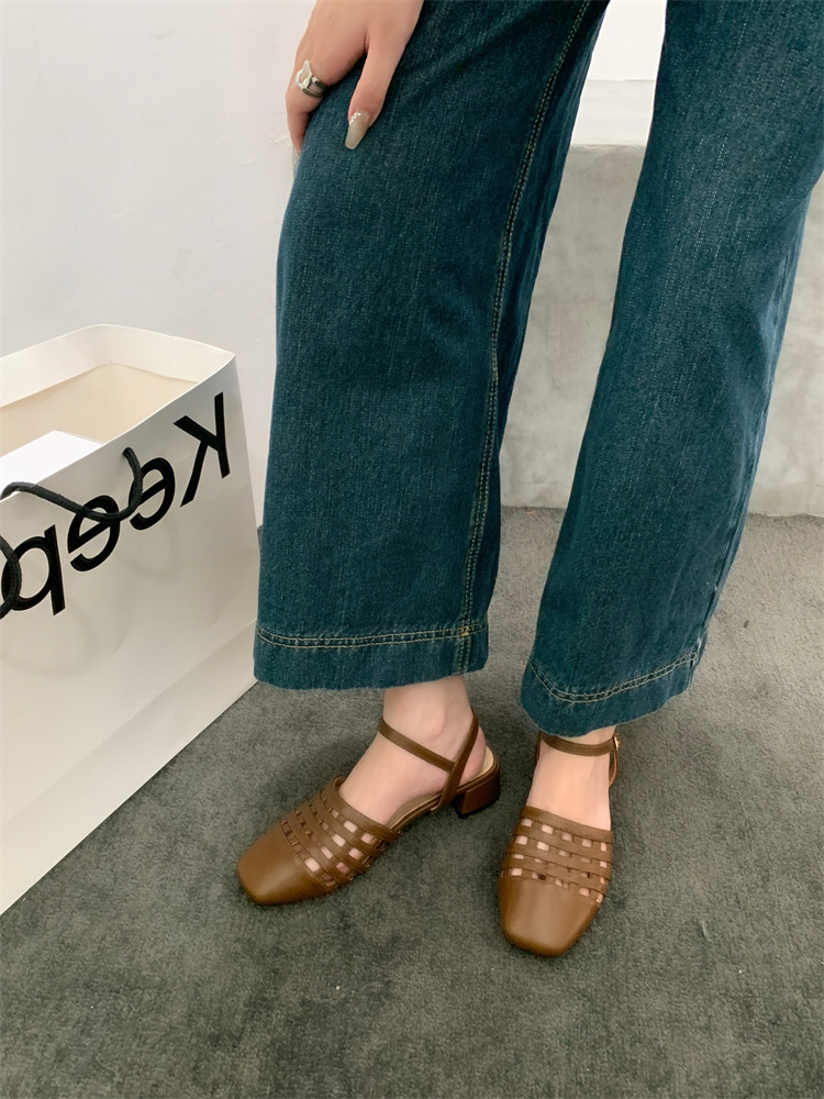 Retro Brown Evening Hollow Out Mary Jane Shoes for Women 2024 Fall French Fairy Chunky Heel Roman Shoes - Image 3